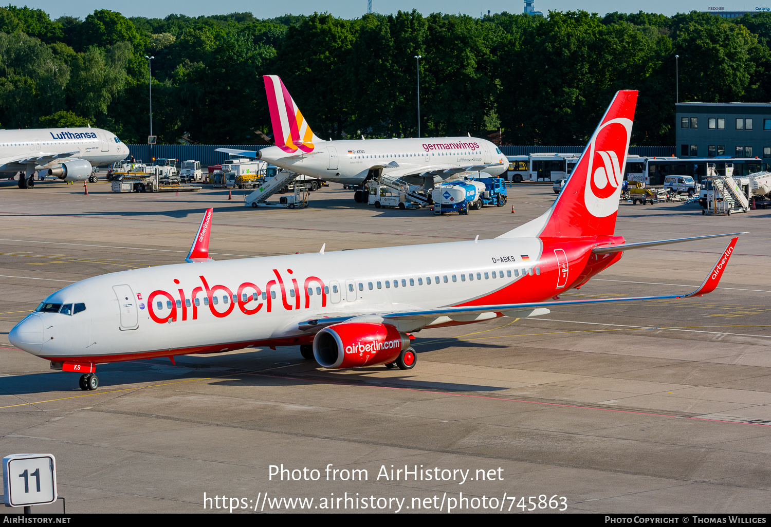 Aircraft Photo of D-ABKS | Boeing 737-86J | Air Berlin | AirHistory.net #745863