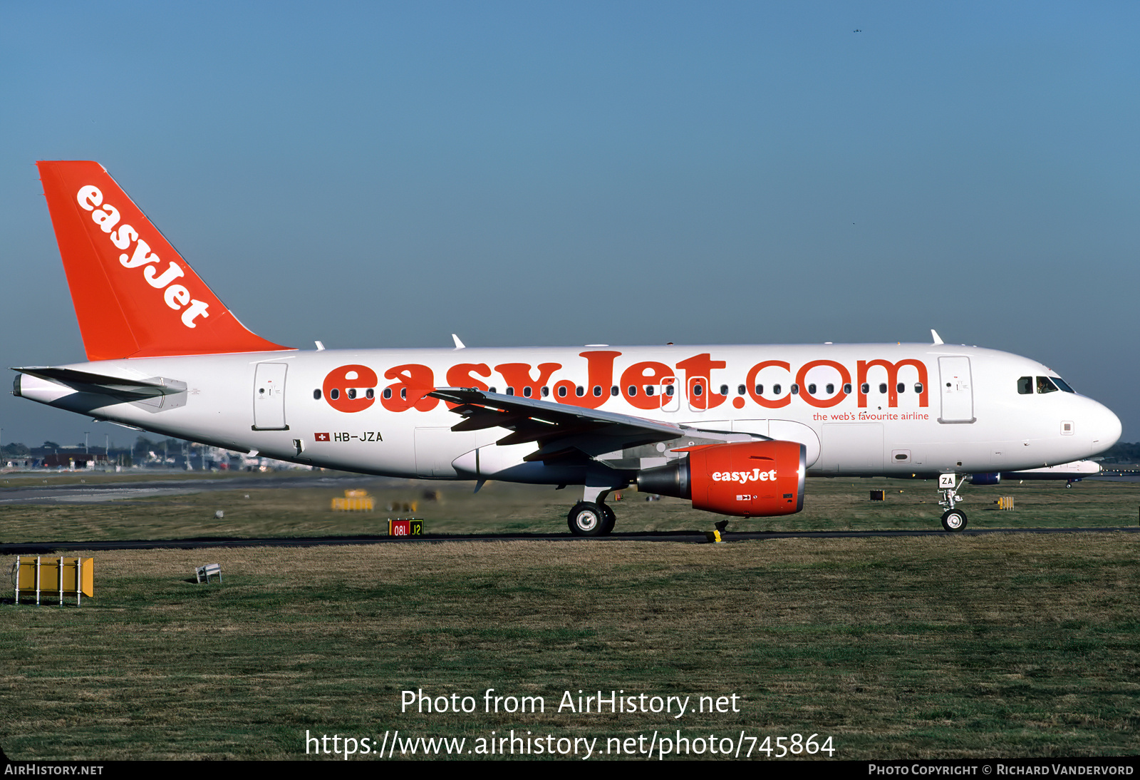 Aircraft Photo of HB-JZA | Airbus A319-111 | EasyJet | AirHistory.net #745864