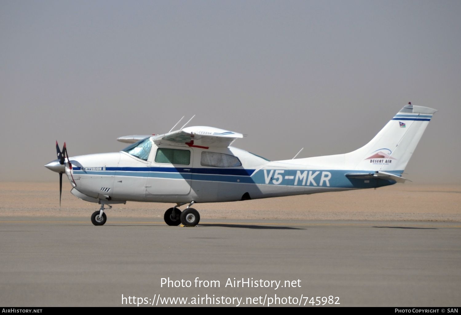 Aircraft Photo of V5-MKR | Cessna 210 Centurion II | Desert Air | AirHistory.net #745982