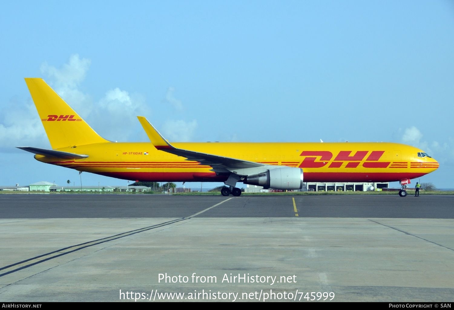 Aircraft Photo of HP-3710DAE | Boeing 767-316/ER(BCF) | DHL International | AirHistory.net #745999