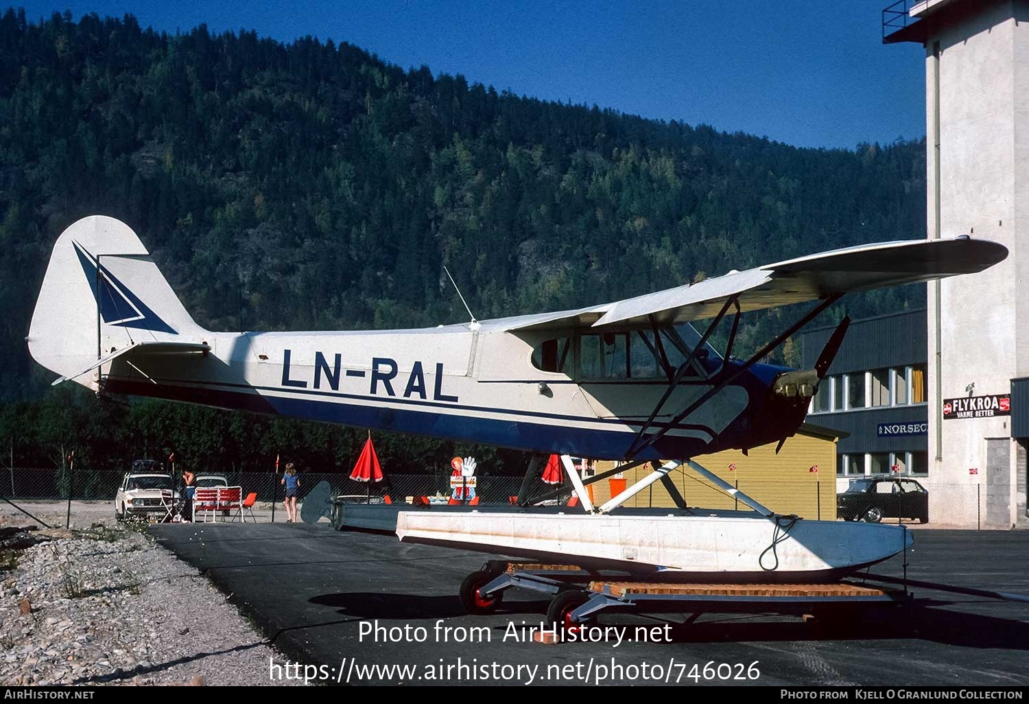 Aircraft Photo of LN-RAL | Piper J-3C-65 Cub | AirHistory.net #746026