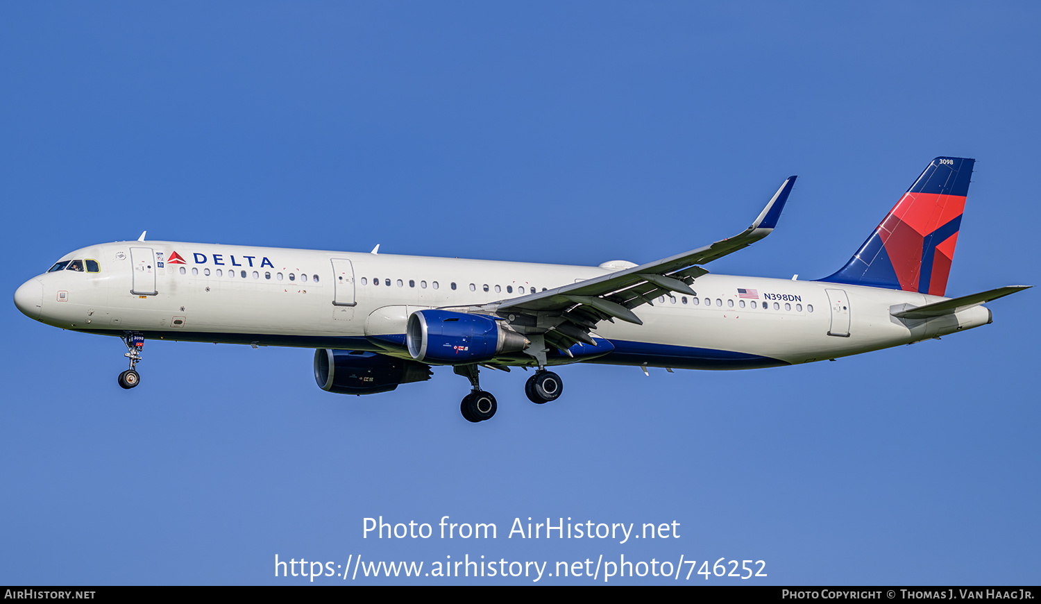 Aircraft Photo of N398DN | Airbus A321-211 | Delta Air Lines | AirHistory.net #746252