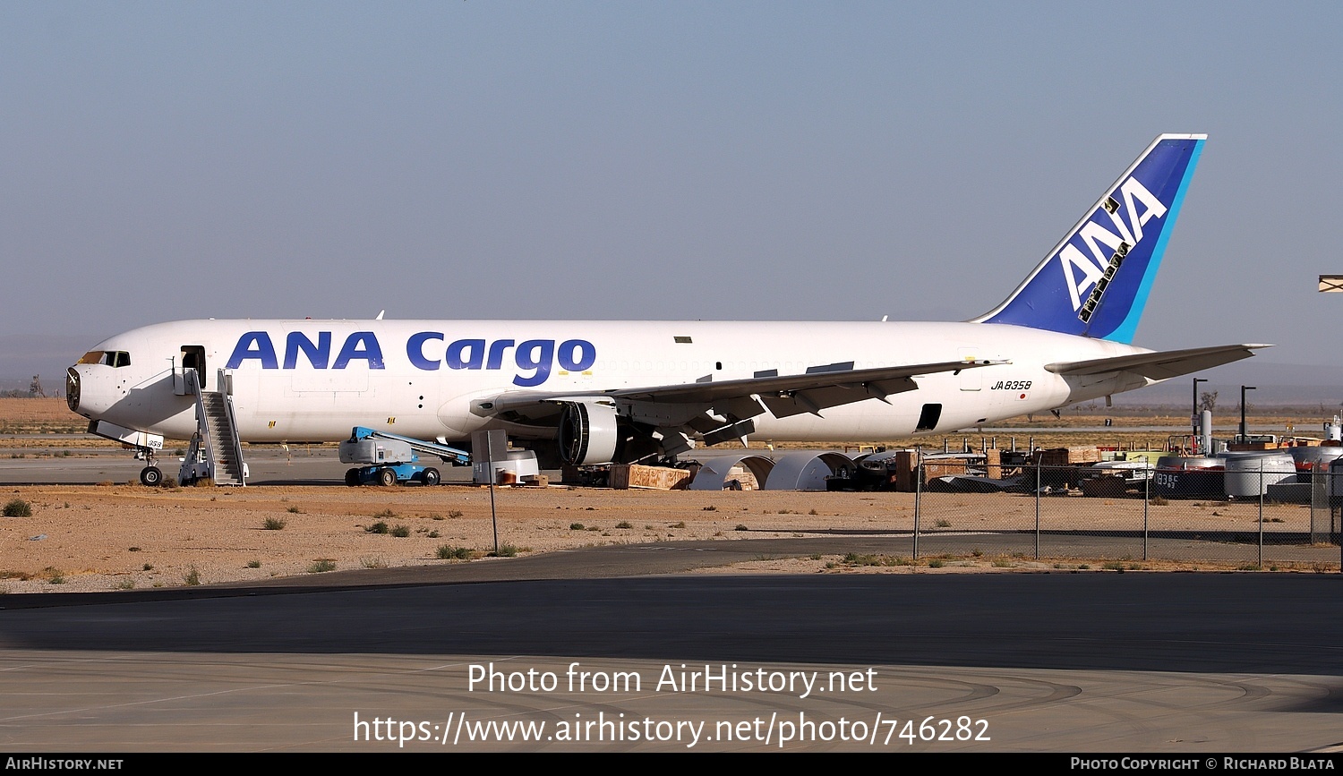 Aircraft Photo of JA8358 | Boeing 767-381/ER | All Nippon Airways - ANA Cargo | AirHistory.net #746282