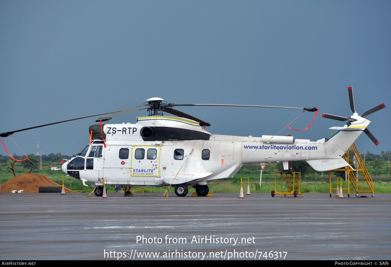 Aircraft Photo of ZS-RTP | Eurocopter AS-332C1e Super Puma | Starlite Aviation | AirHistory.net #746317