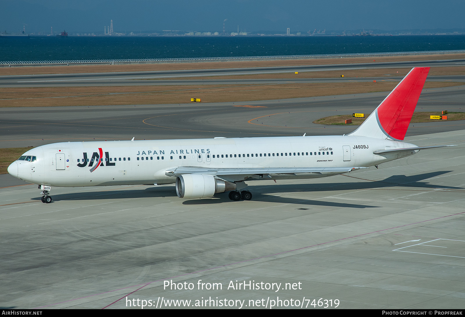 Aircraft Photo of JA609J | Boeing 767-346/ER | Japan Airlines - JAL | AirHistory.net #746319