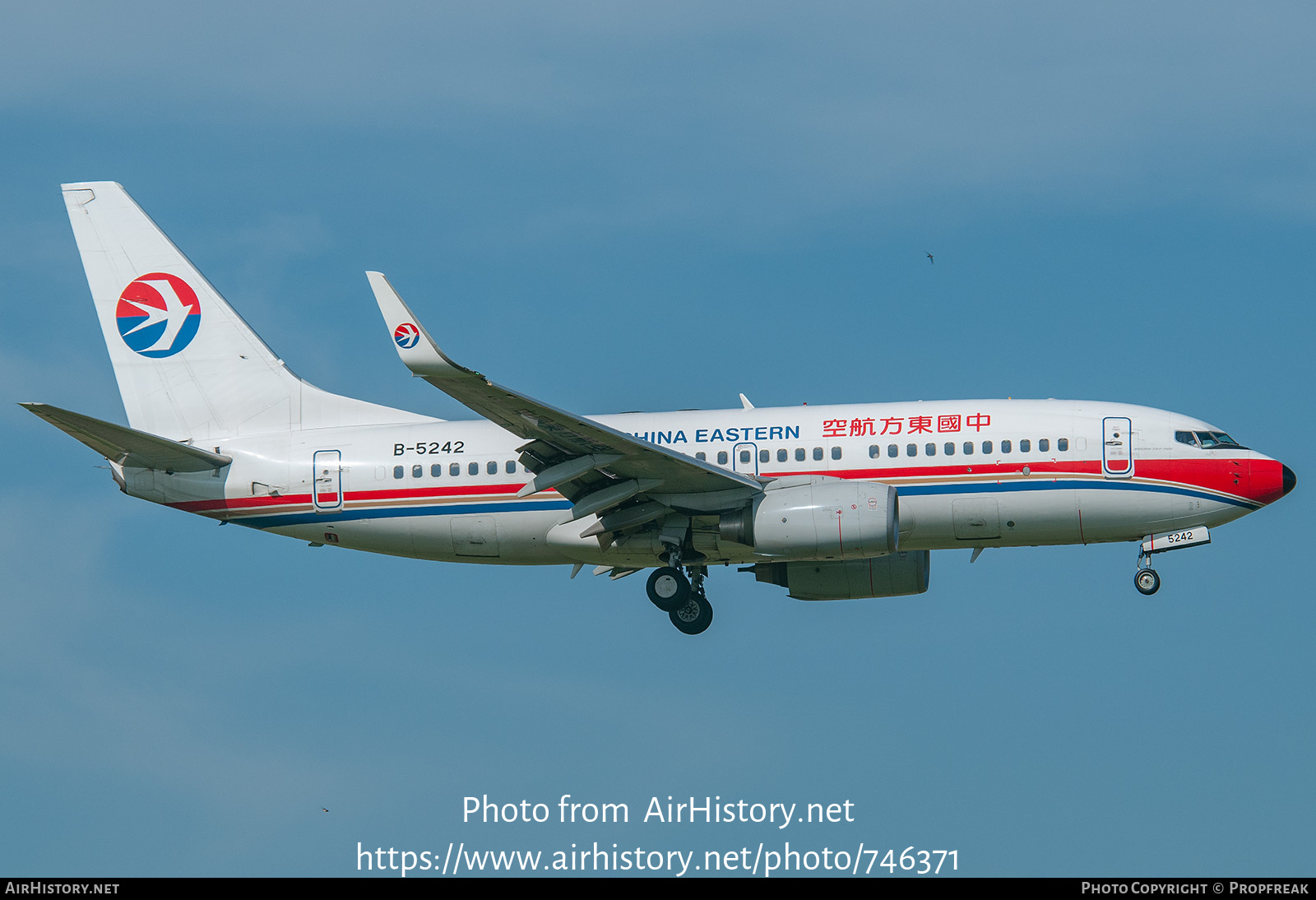 Aircraft Photo of B-5242 | Boeing 737-79P | China Eastern Airlines | AirHistory.net #746371