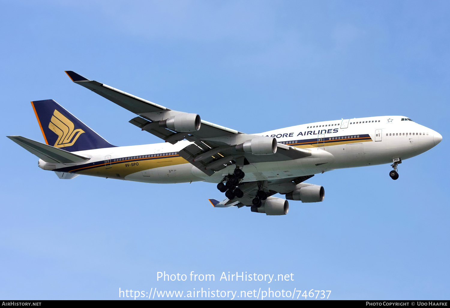 Aircraft Photo of 9V-SPO | Boeing 747-412 | Singapore Airlines | AirHistory.net #746737