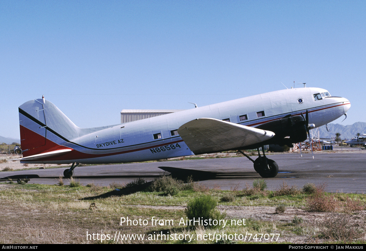 Aircraft Photo of N86584 | Douglas DC-3-G202A | Skydive Arizona | AirHistory.net #747077