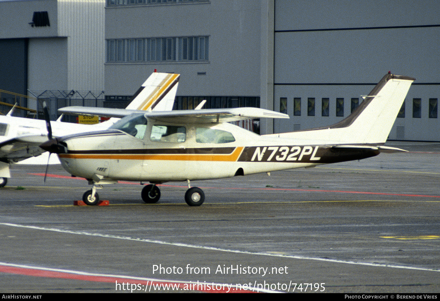 Aircraft Photo of N732PL | Cessna 210M Centurion II | AirHistory.net #747195