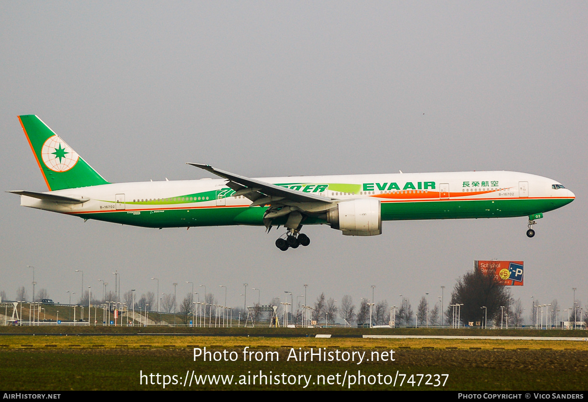 Aircraft Photo of B-16702 | Boeing 777-35E/ER | EVA Air | AirHistory.net #747237