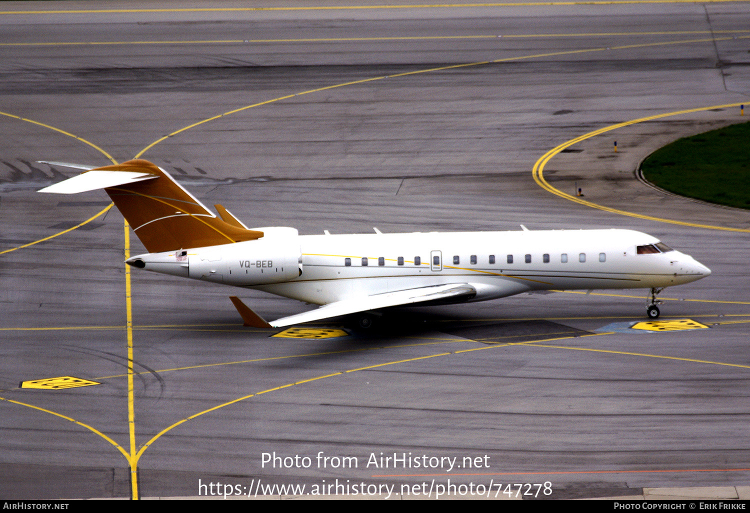 Aircraft Photo of VQ-BEB | Bombardier Global Express XRS (BD-700-1A10) | AirHistory.net #747278