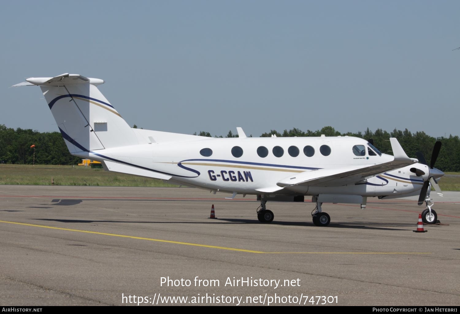 Aircraft Photo of G-CGAW | Beech B200 Super King Air | AirHistory.net #747301