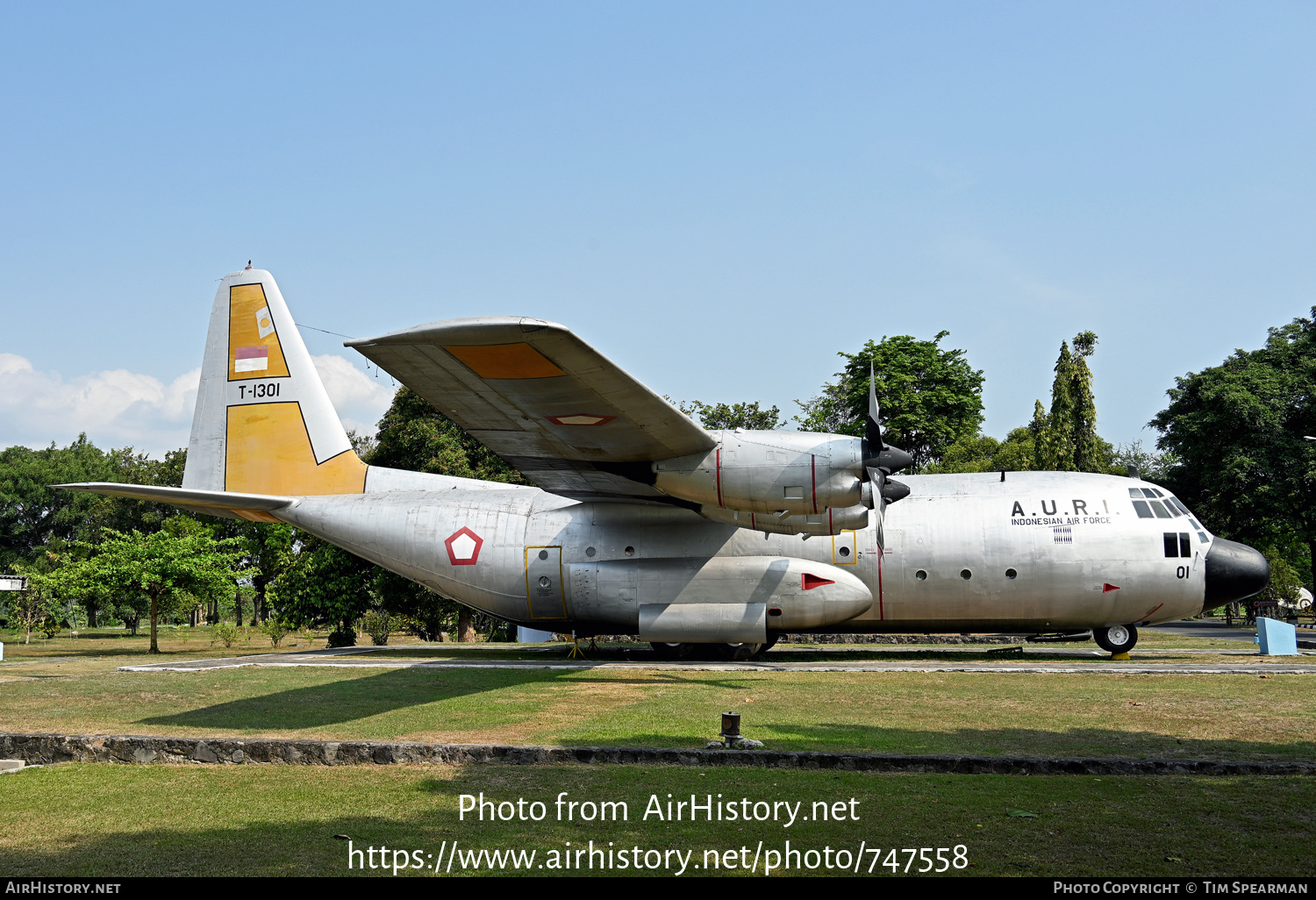 Aircraft Photo of T-1301 | Lockheed C-130B Hercules (L-282) | Indonesia - Air Force | AirHistory.net #747558