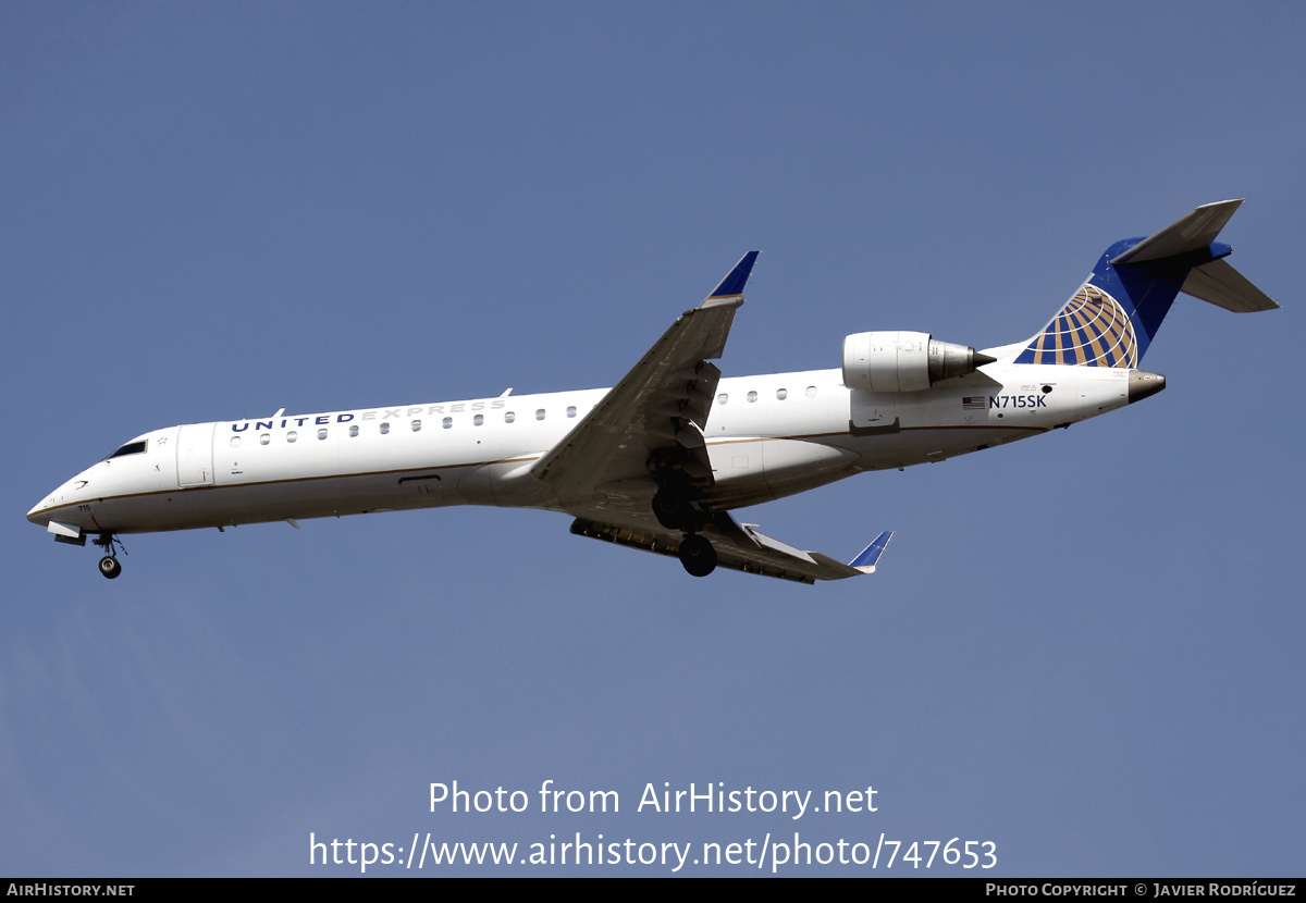 Aircraft Photo of N715SK | Bombardier CRJ-700 (CL-600-2C10) | United Express | AirHistory.net #747653