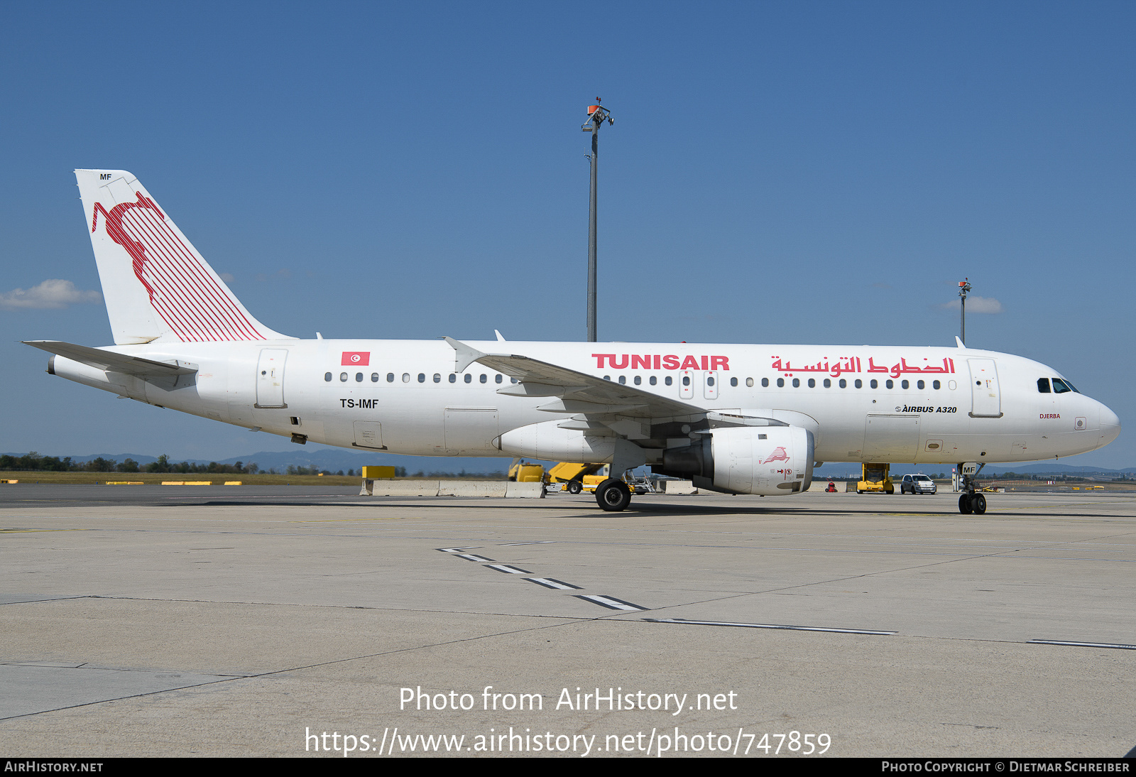 Aircraft Photo of TS-IMF | Airbus A320-211 | Tunisair | AirHistory.net #747859