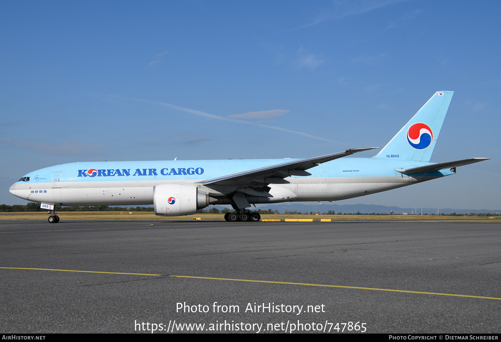 Aircraft Photo of HL8043 | Boeing 777-F | Korean Air Cargo | AirHistory.net #747865