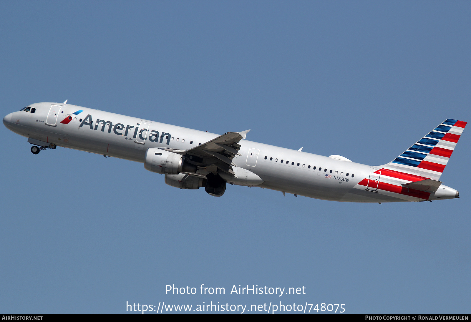 Aircraft Photo of N176UW | Airbus A321-211 | American Airlines | AirHistory.net #748075