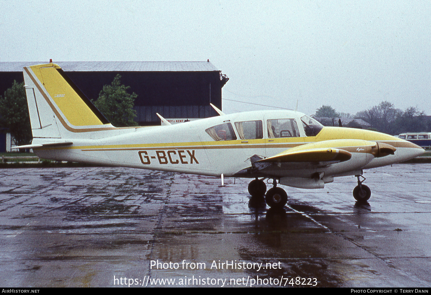 Aircraft Photo of G-BCEX | Piper PA-E23-250 Aztec | AirHistory.net #748223