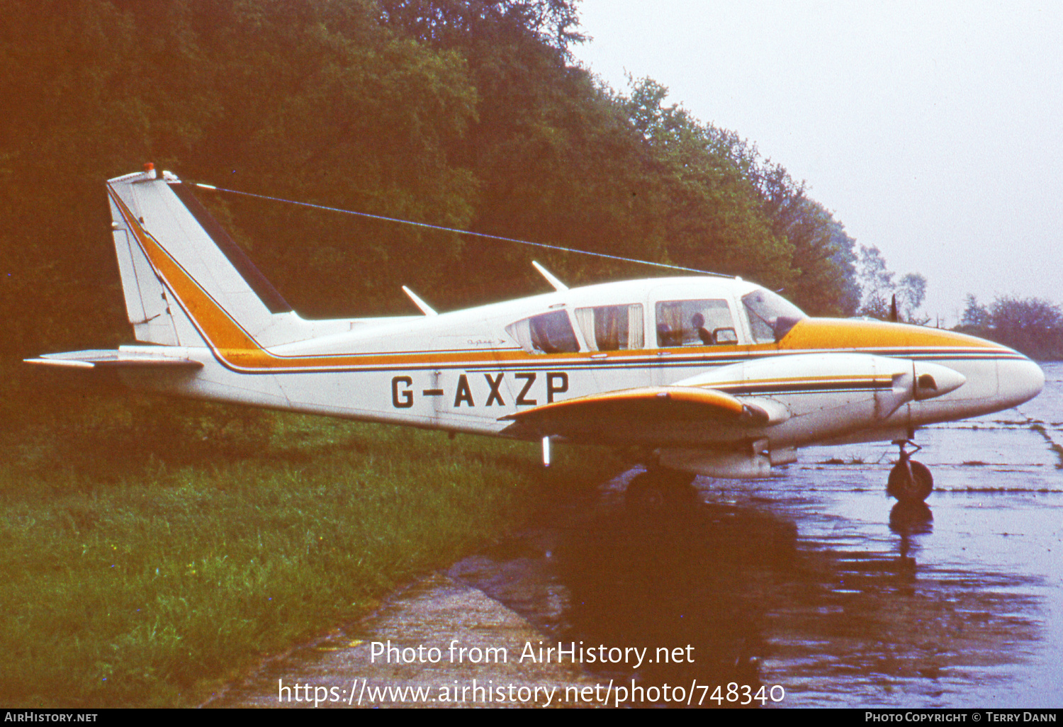 Aircraft Photo of G-AXZP | Piper PA-E23-250 Aztec | AirHistory.net #748340