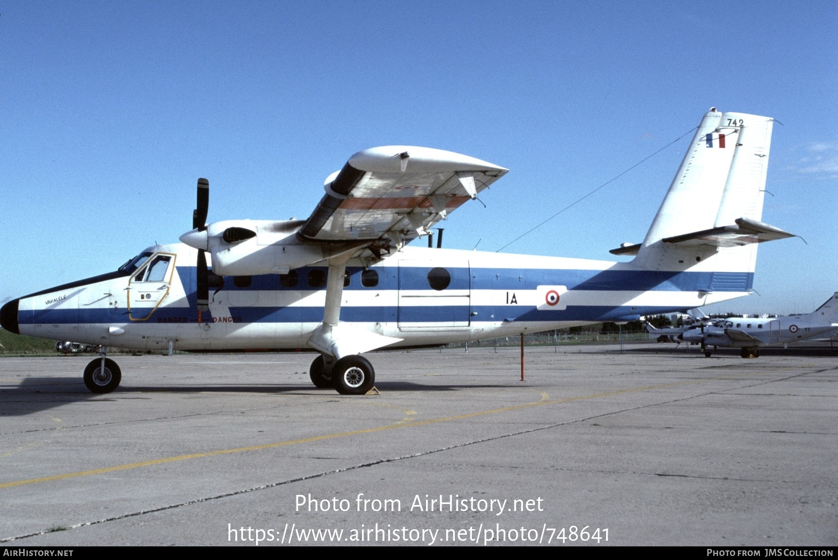 Aircraft Photo of 742 | De Havilland Canada DHC-6-300 Twin Otter | France - Air Force | AirHistory.net #748641