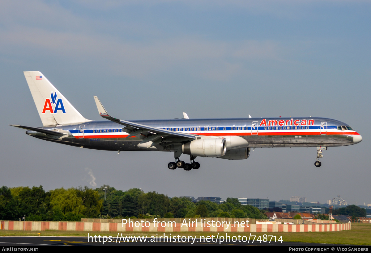 Aircraft Photo of N185AN | Boeing 757-223 | American Airlines | AirHistory.net #748714