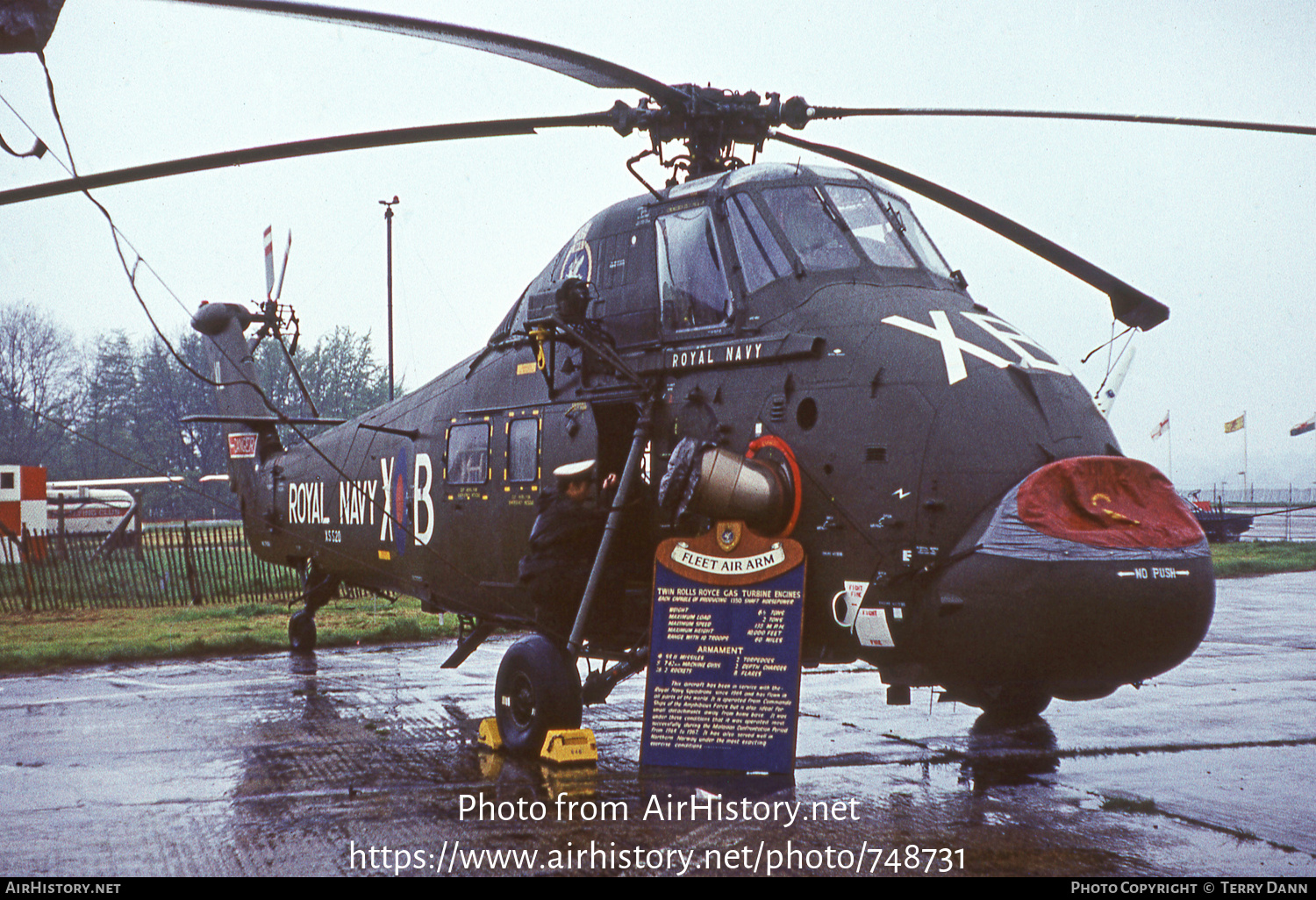 Aircraft Photo of XS520 | Westland WS-58 Wessex HU.5 | UK - Navy | AirHistory.net #748731