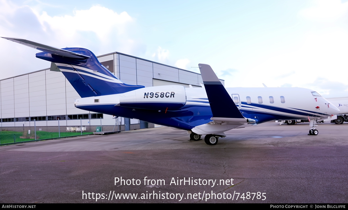 Aircraft Photo of N958CR | Bombardier Challenger 350 (BD-100-1A10) | AirHistory.net #748785