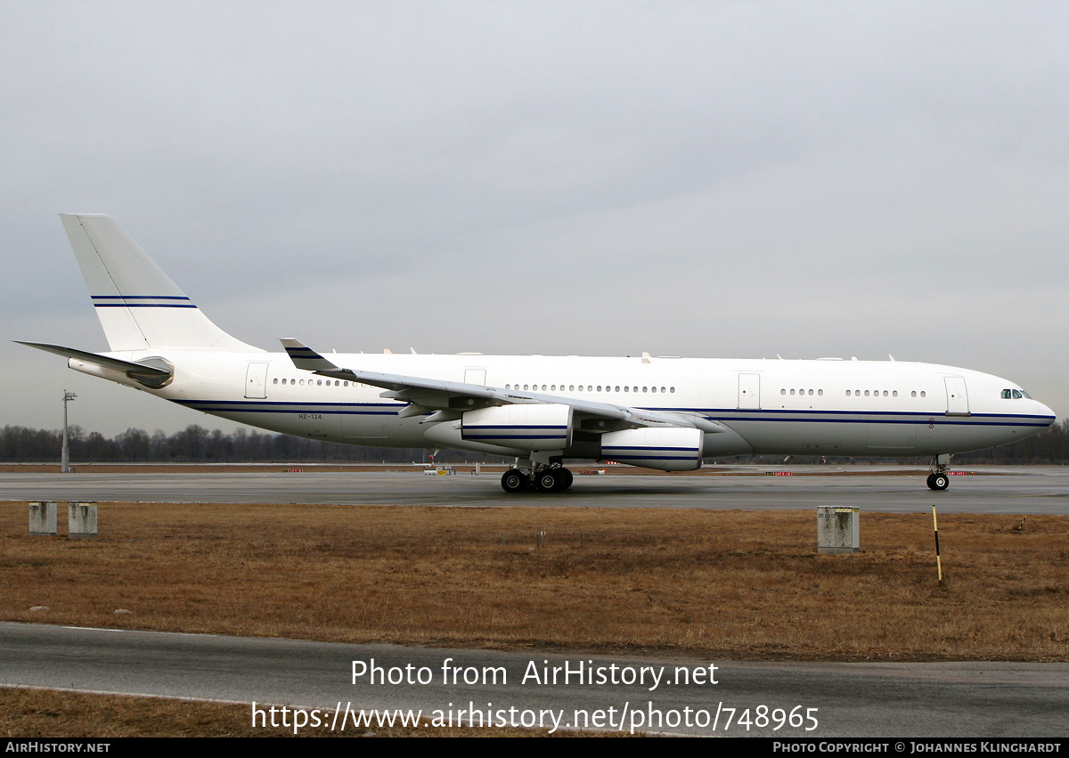 Aircraft Photo of HZ-124 | Airbus A340-211 | Saudi Arabia - Government ...