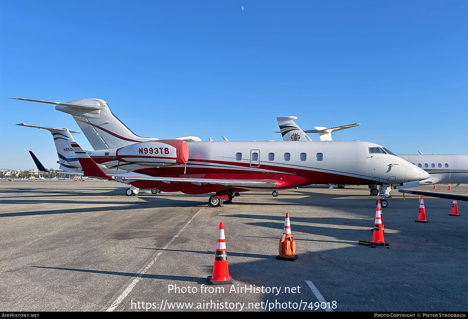 Aircraft Photo of N993TB | Bombardier Challenger 300 (BD-100-1A10) | AirHistory.net #749018