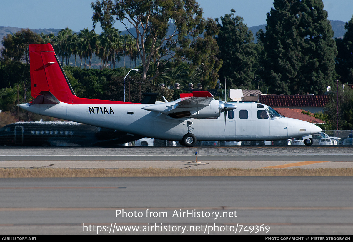 Aircraft Photo of N71AA | Rockwell 690B Turbo Commander | AirHistory.net #749369