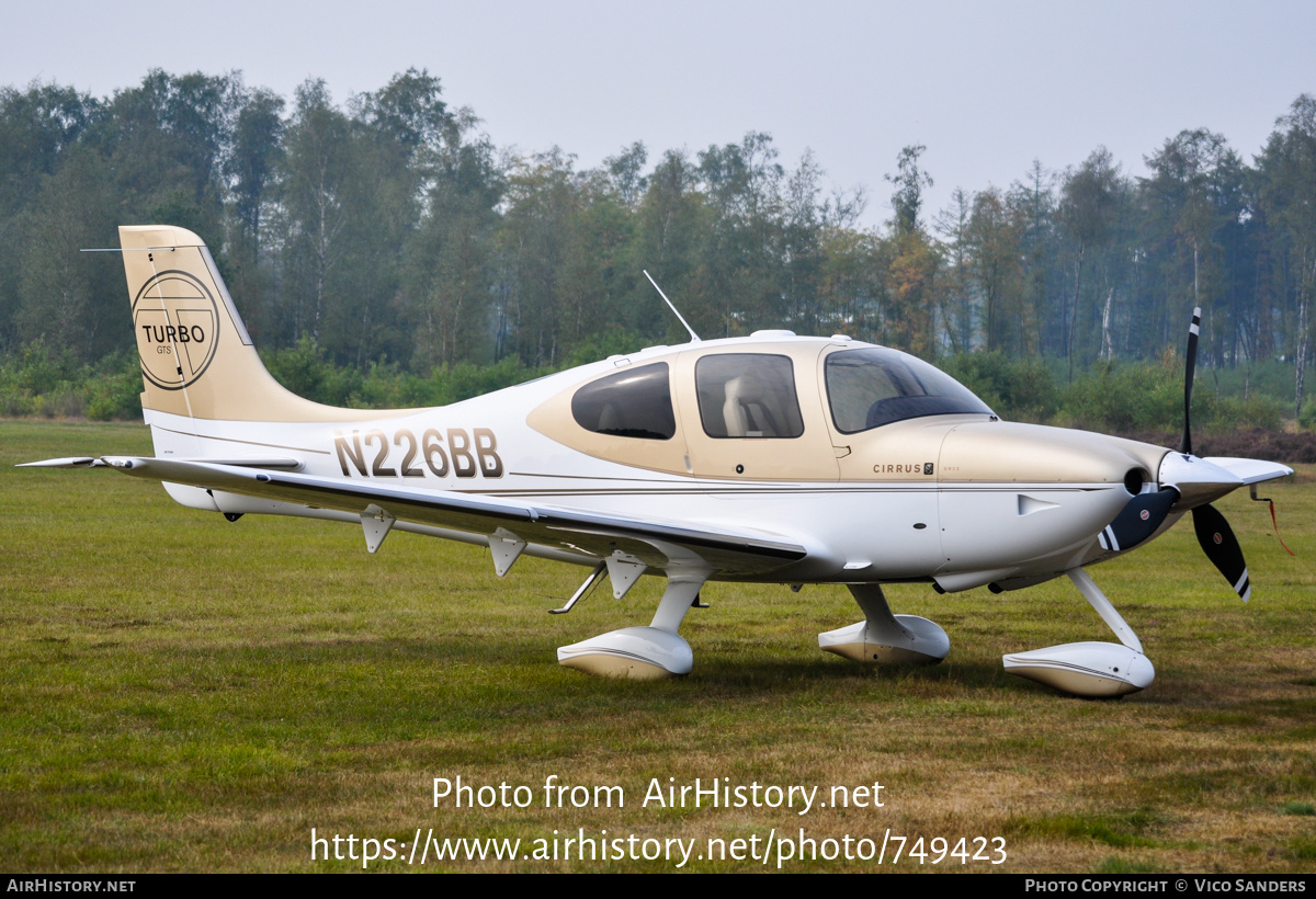 Aircraft Photo of N226BB | Cirrus SR-22 G3-GTS Turbo | AirHistory.net #749423