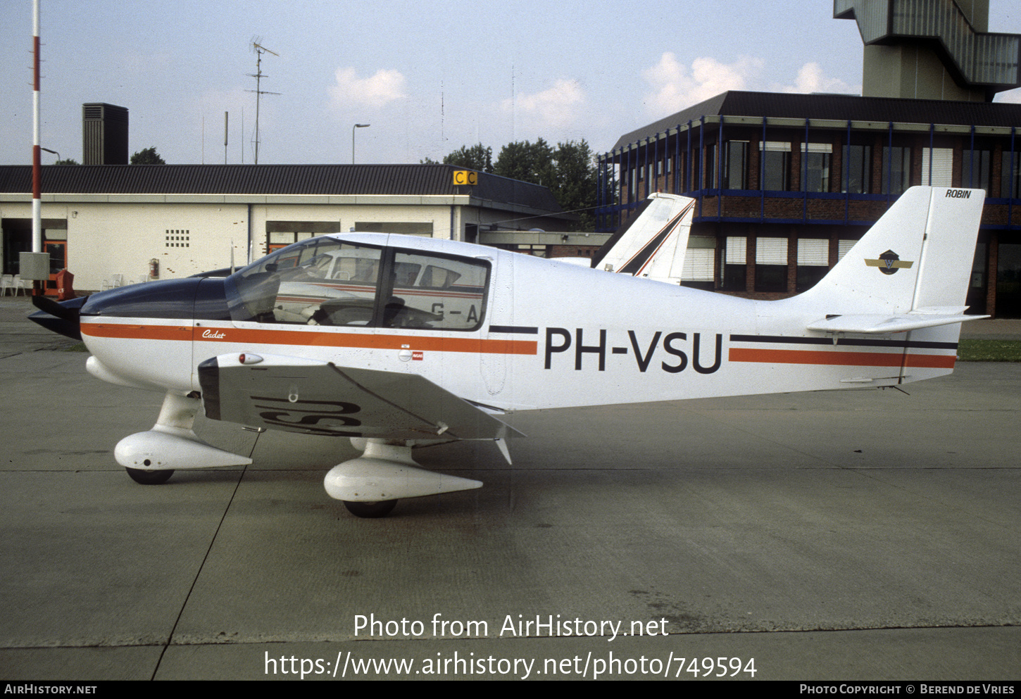 Aircraft Photo of PH-VSU | Robin DR-400-100 Cadet | Vliegclub Seppe | AirHistory.net #749594