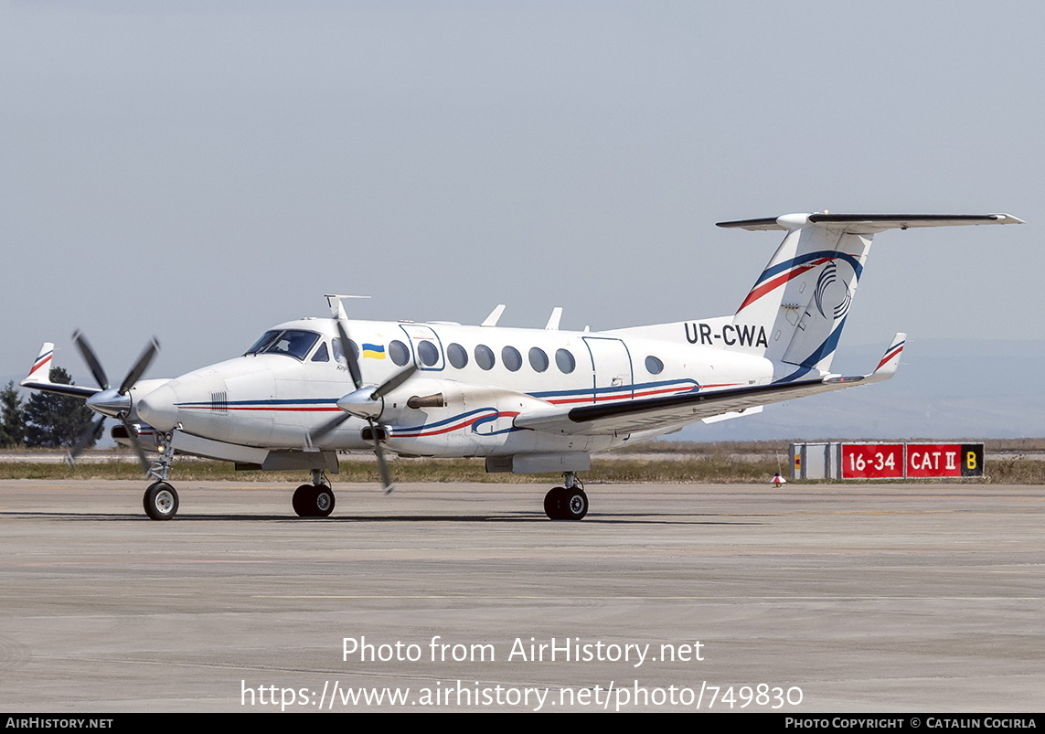 Aircraft Photo of UR-CWA | Beechcraft B300 King Air 350 | Ukraine State Air Traffic Services Enterprise - UkSATSE | AirHistory.net #749830