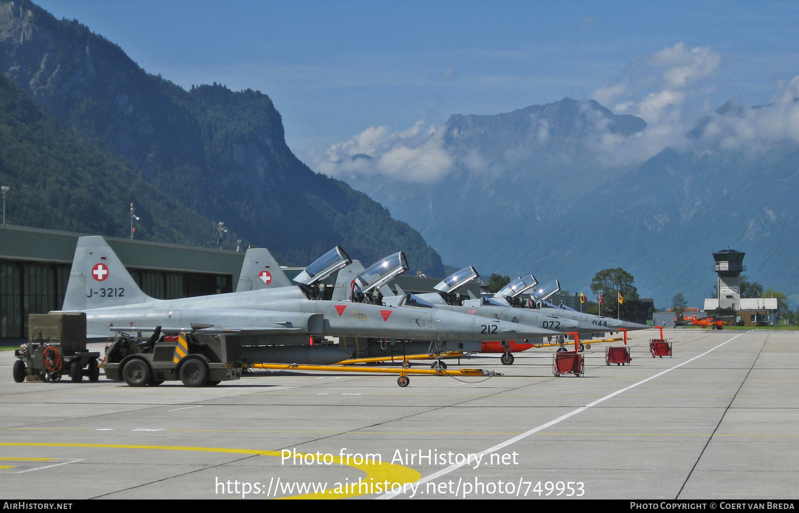 Aircraft Photo of J-3212 | Northrop F-5F Tiger II | Switzerland - Air Force | AirHistory.net #749953