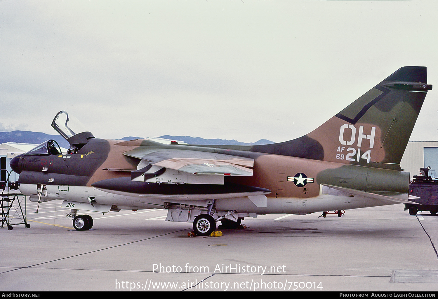 Aircraft Photo of 69-6214 / AF69-214 | LTV A-7D Corsair II | USA - Air Force | AirHistory.net #750014