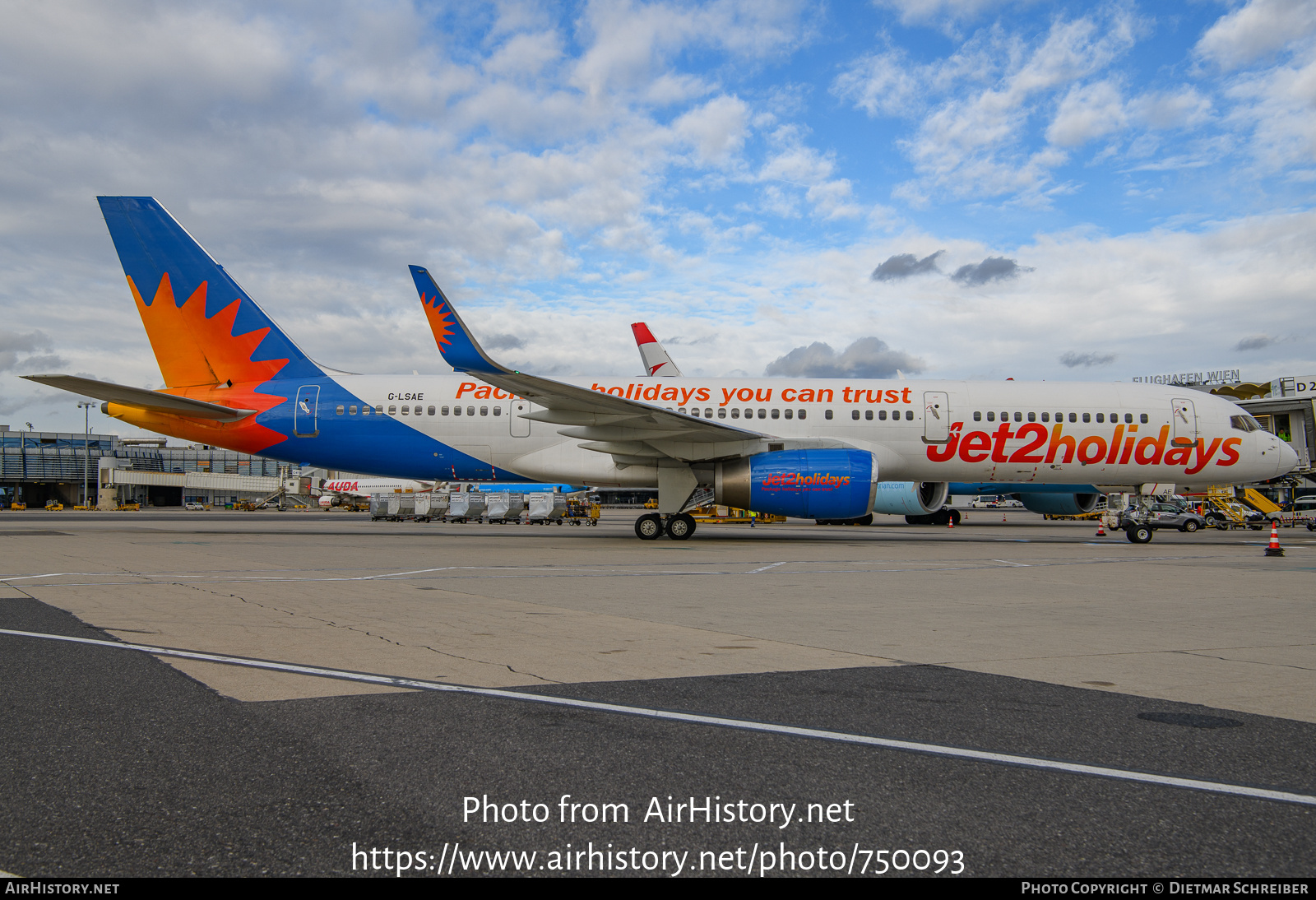 Aircraft Photo of G-LSAE | Boeing 757-27B | Jet2 Holidays | AirHistory.net #750093