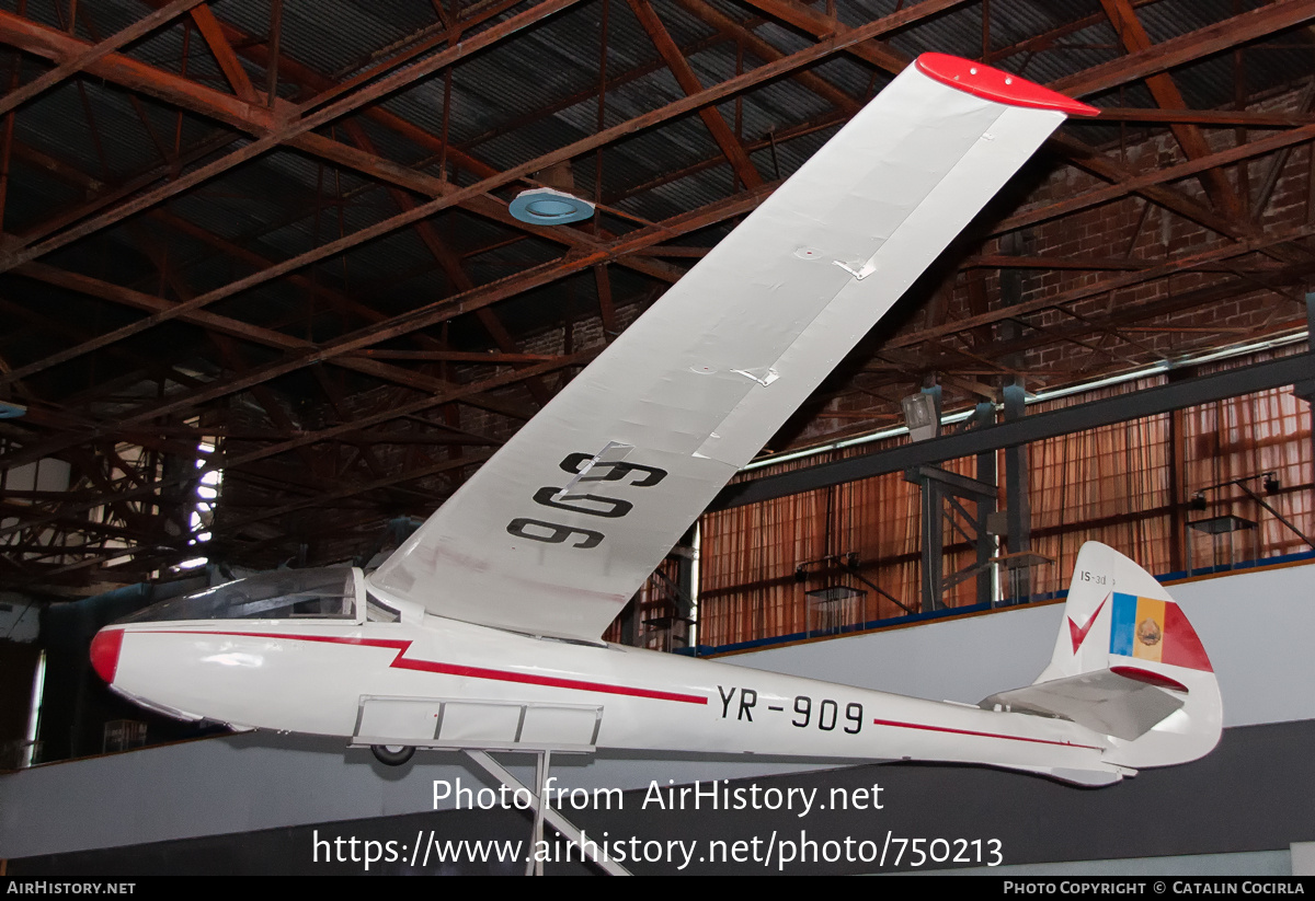 Aircraft Photo of YR-909 | IAR IS3D | Aeroclubul României | AirHistory.net #750213