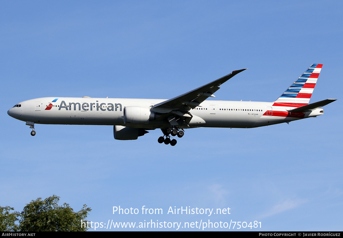 Aircraft Photo of N720AN | Boeing 777-323/ER | American Airlines | AirHistory.net #750481