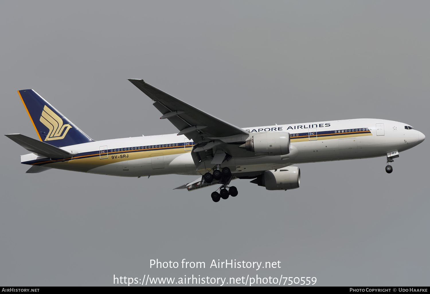 Aircraft Photo of 9V-SRJ | Boeing 777-212/ER | Singapore Airlines | AirHistory.net #750559