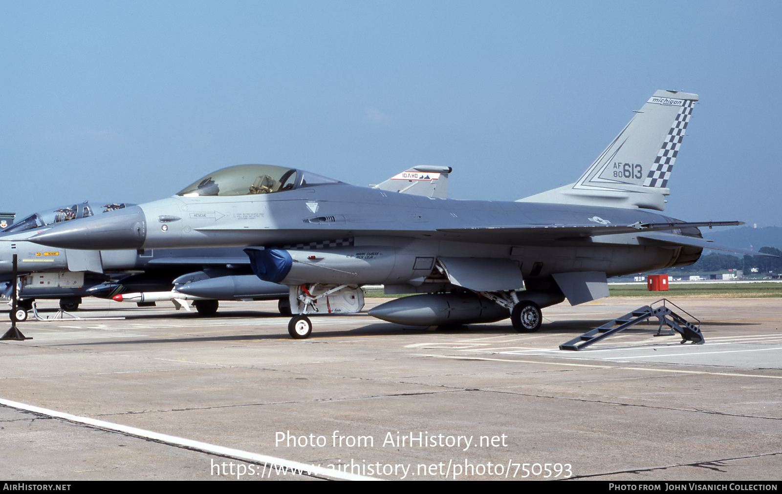 Aircraft Photo of 80-0613 / AF80-613 | General Dynamics F-16A Fighting Falcon | USA - Air Force | AirHistory.net #750593