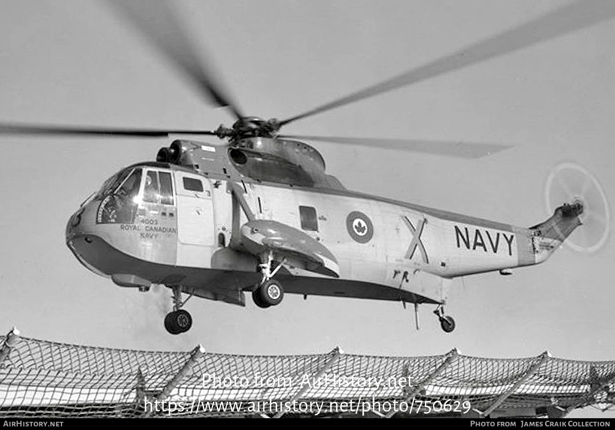 Aircraft Photo of 4001 | Sikorsky CHSS-2 Sea King (S-61B) | Canada - Navy | AirHistory.net #750629