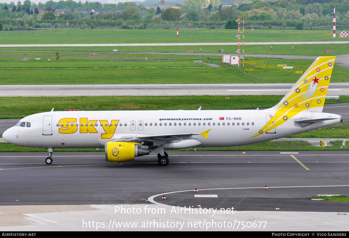 Aircraft Photo of TC-SKK | Airbus A320-211 | Sky Airlines | AirHistory.net #750677