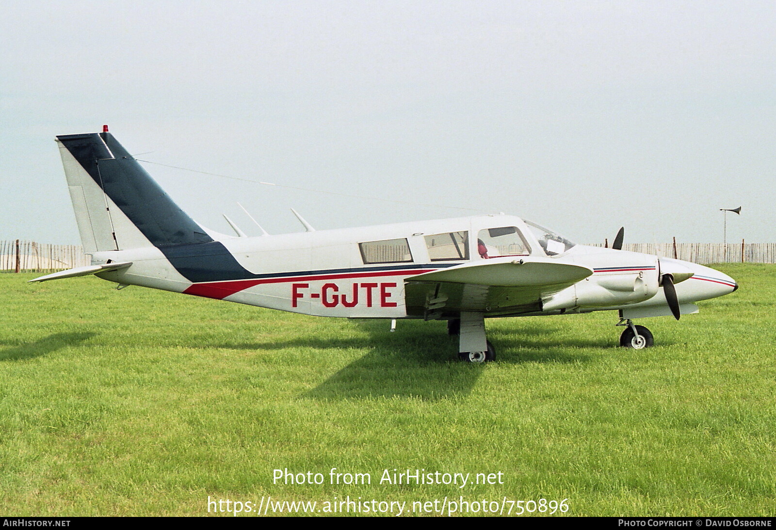 Aircraft Photo of F-GJTE | Piper PA-34-200 Seneca | AirHistory.net #750896