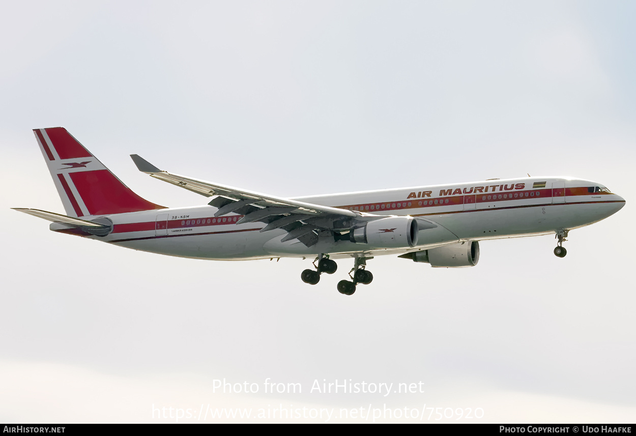 Aircraft Photo of 3B-NBM | Airbus A330-202 | Air Mauritius | AirHistory.net #750920