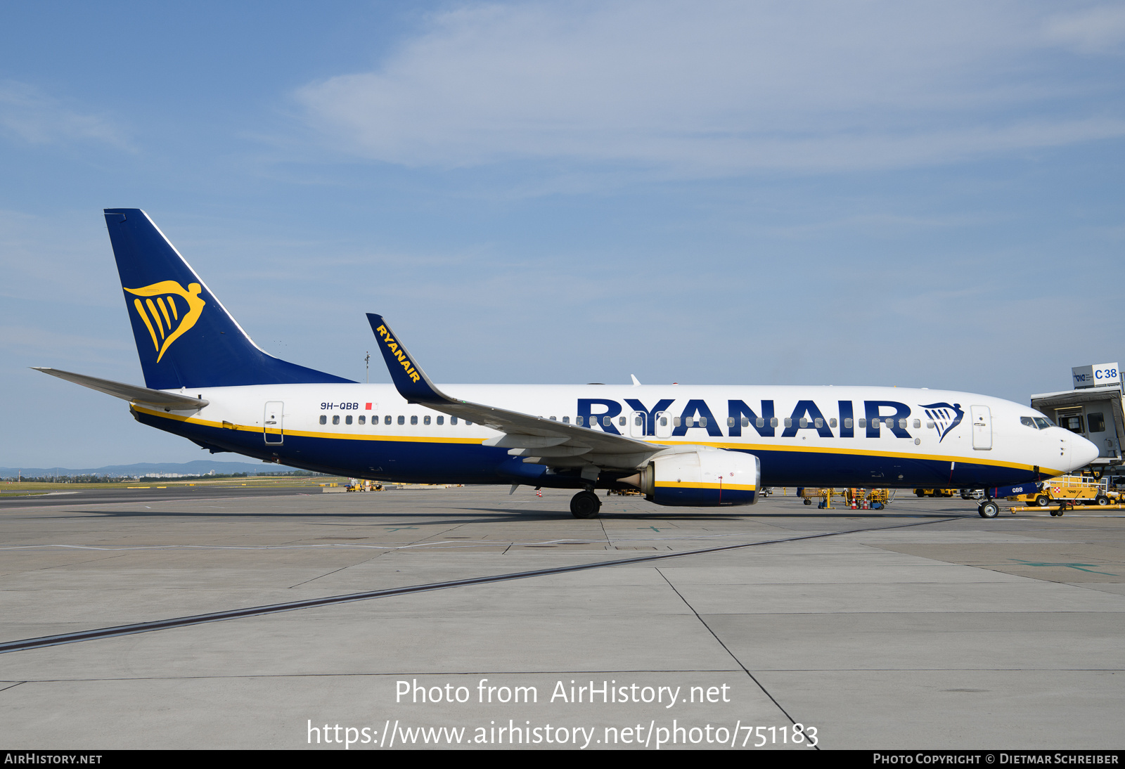 Aircraft Photo of 9H-QBB | Boeing 737-8AS | Ryanair | AirHistory.net #751183