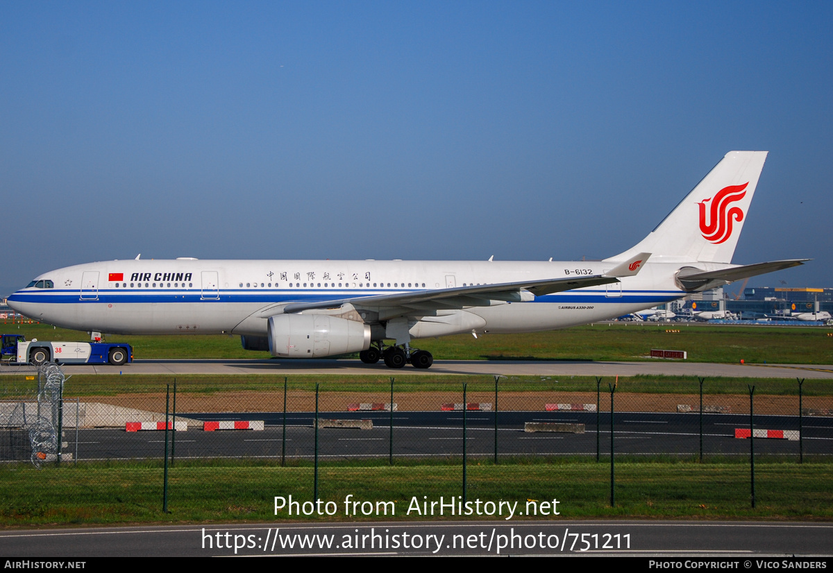 Aircraft Photo of B-6132 | Airbus A330-243 | Air China | AirHistory.net #751211