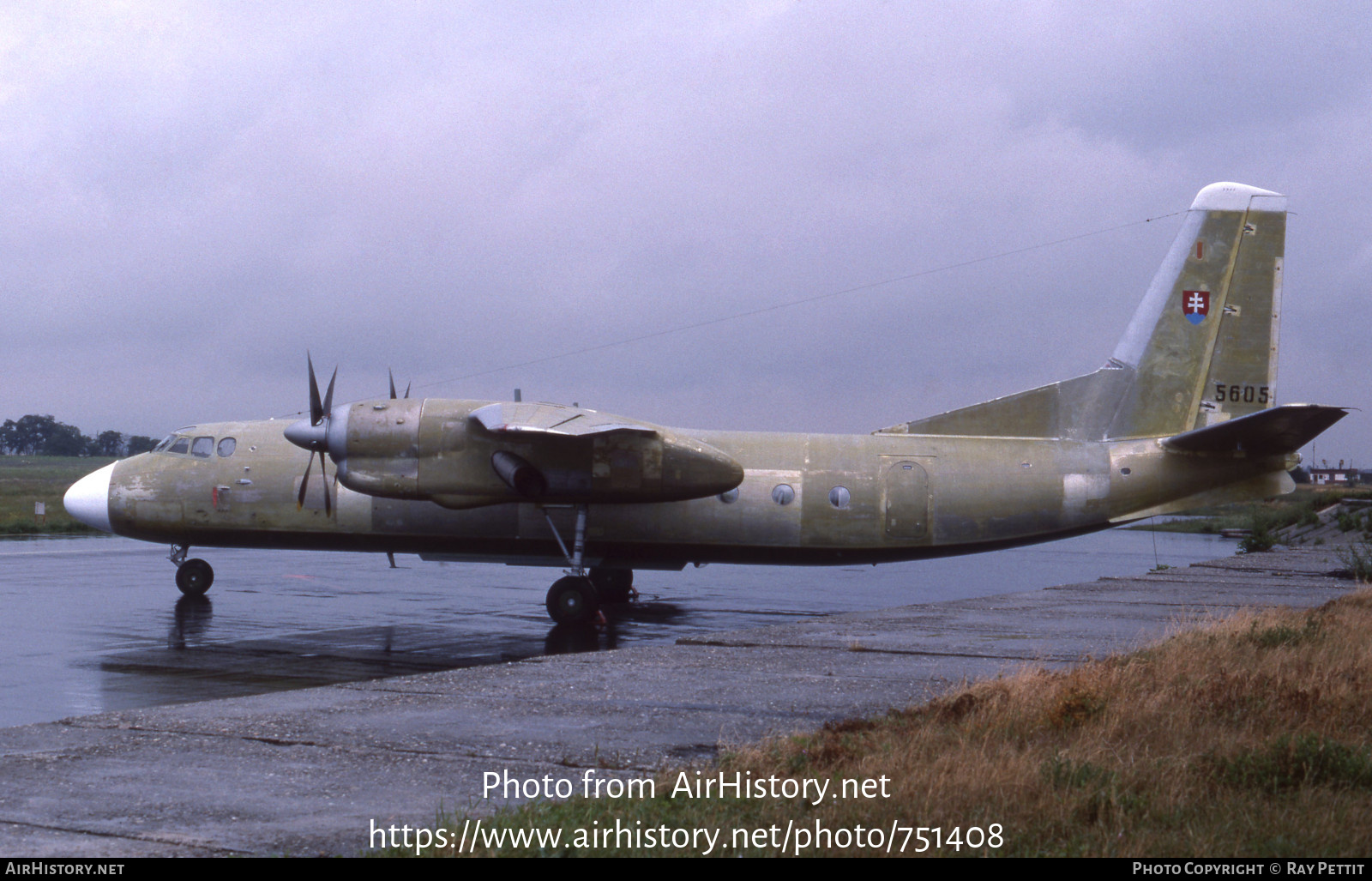 Aircraft Photo of 5605 | Antonov An-24B | Slovakia - Air Force | AirHistory.net #751408