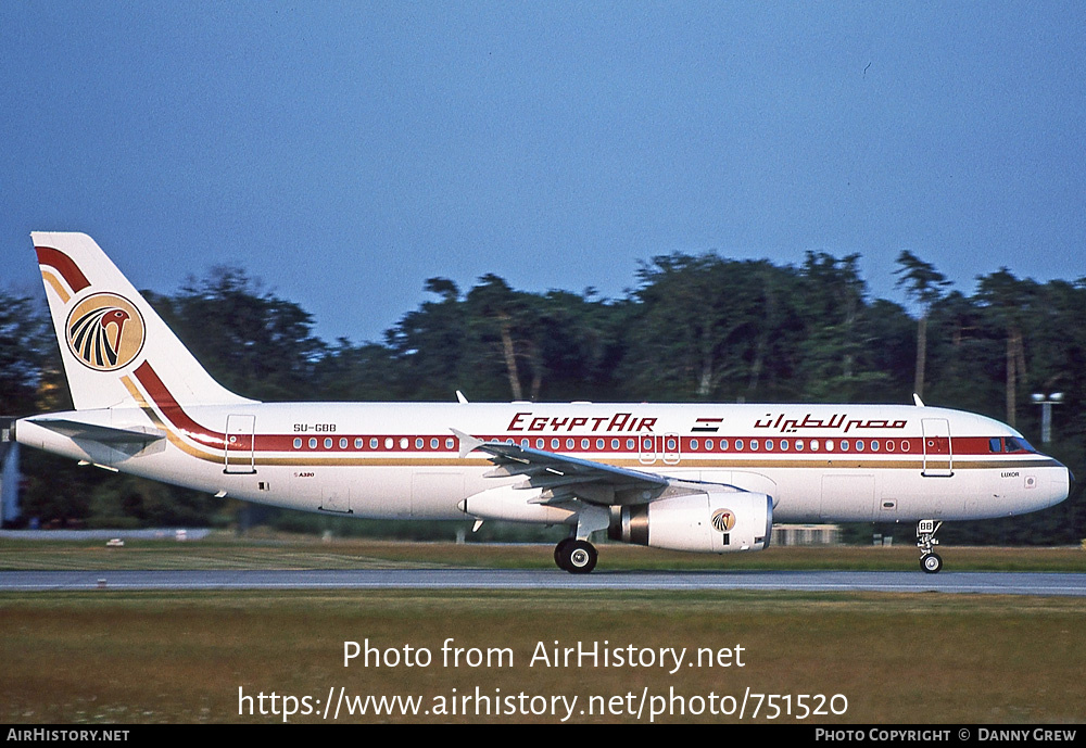 Aircraft Photo of SU-GBB | Airbus A320-231 | EgyptAir | AirHistory.net #751520