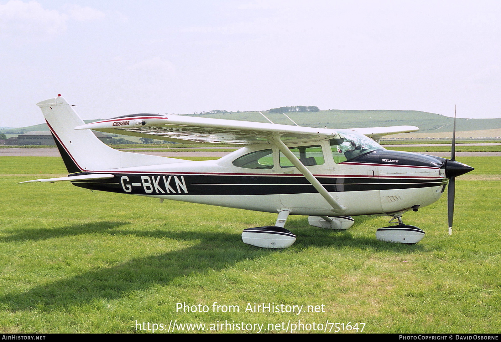 Aircraft Photo of G-BKKN | Cessna 182R Skylane II | AirHistory.net #751647