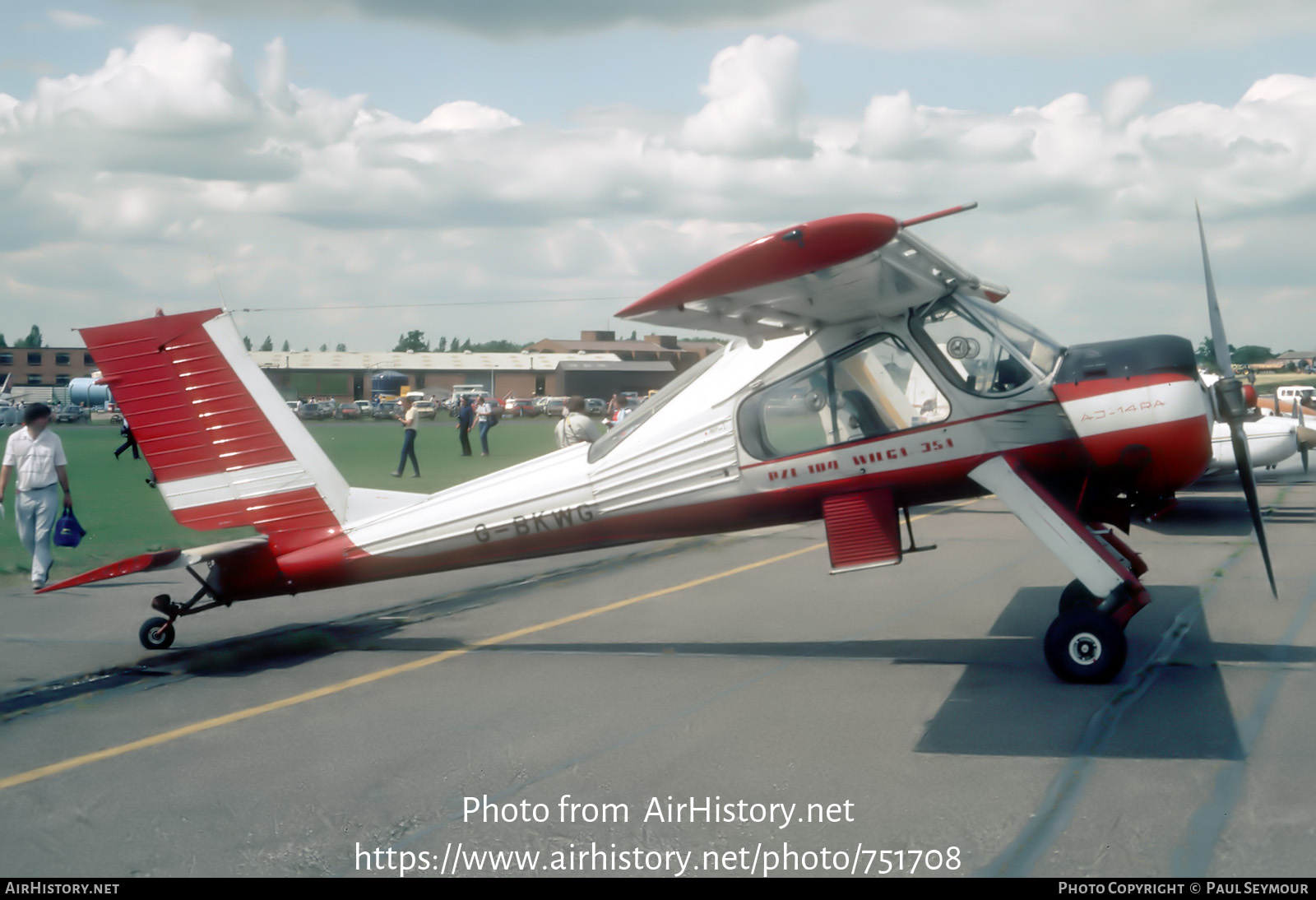 Aircraft Photo of G-BKWG | PZL-Okecie PZL-104 Wilga 35A | AirHistory.net #751708